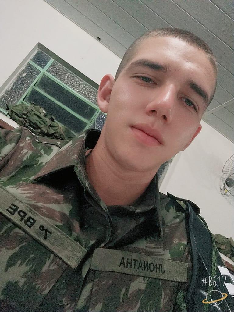 Soldado de 18 anos morre em quartel de Manaus e família denuncia