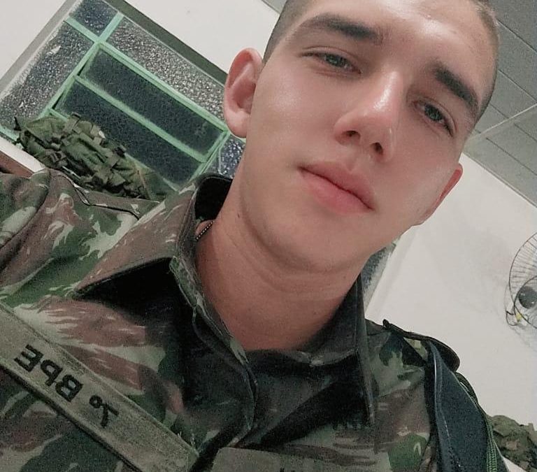 Soldado de 18 anos morre em quartel de Manaus e família denuncia tortura