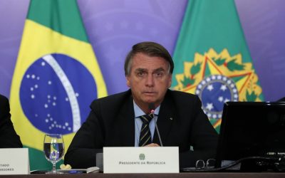 Bolsonaro, mais uma vez, mente e envergonha o Brasil