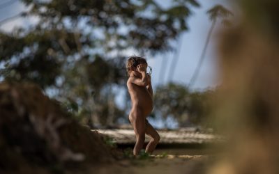 Mães Yanomami temem o futuro: garimpo provoca abortos, má formação e mortes por desnutrição